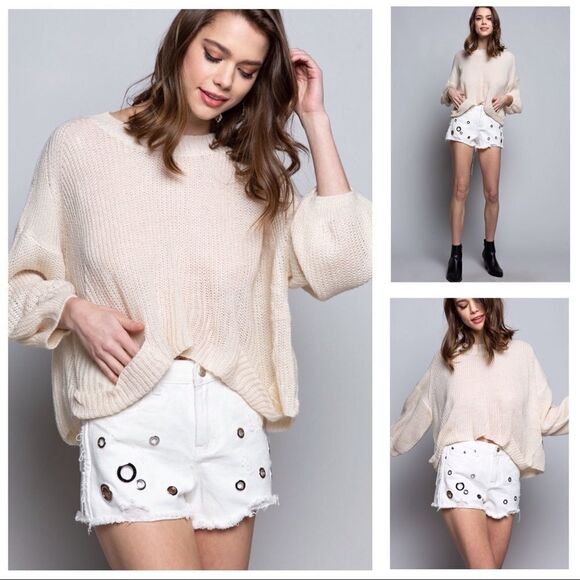 WHITE Distressed Jean shorts - Picture 2 of 14